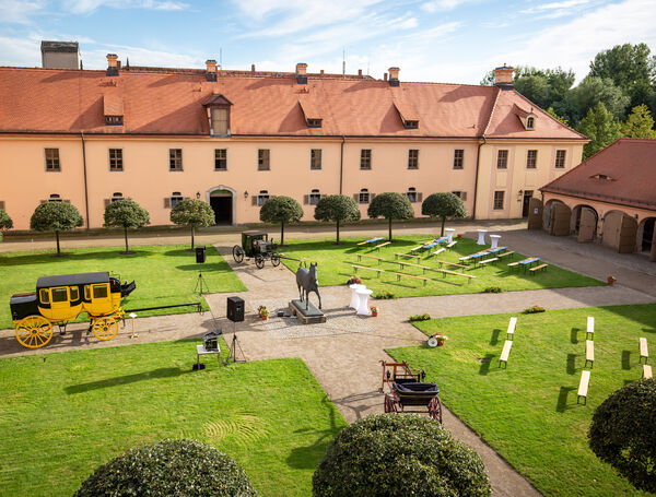 Landgestüt Moritzburg Görbert Lesung Kutschwagen